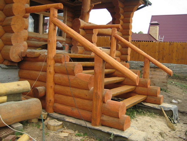 Крыльцо деревянного дома - фотогалерея разных вариантов 2